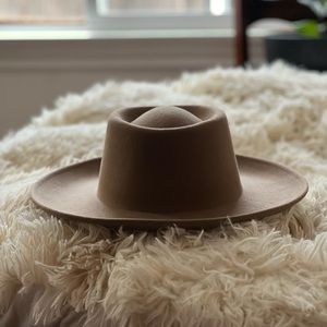 GIGI PIP Ginger Gambler Hat